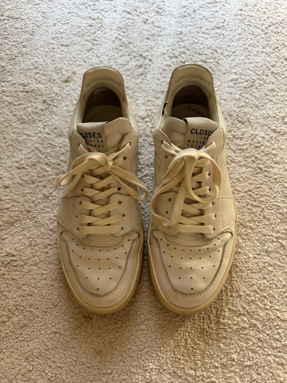 Closed Cream & Grey Leather Sneakers
